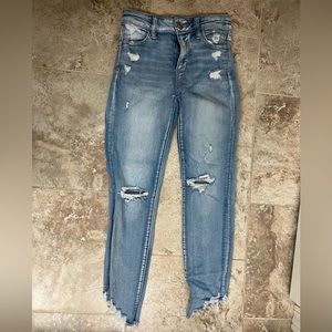 American Eagle Distressed Next Level Stretch size 0 regular cropped jean